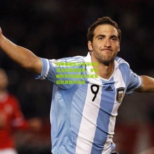 500万网彩票：利物浦跟队记者深夜连发五条独家猛料，全面解析萨拉赫离队风波背后的真相与未来